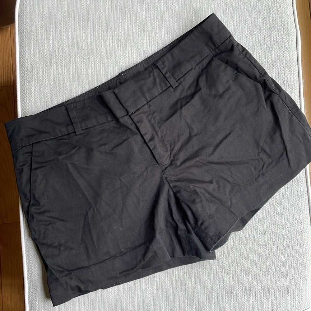 Club Monaco women’s black Shorts size 8